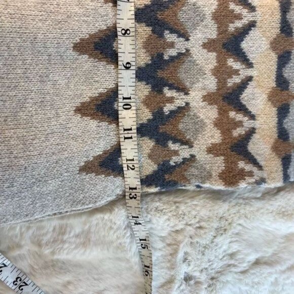 J. Crew Women's Scarf Shawl Stall Wrap Wool Blend Fair Isle Gray Beige - Picture 5 of 6